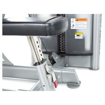Бицепс машина FreeMotion F810