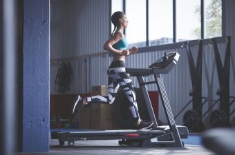 Беговая дорожка Adidas T-16 AVEN-10421BK