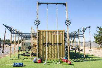 Мобильный спортивный комплекс Explode KFZ704.1 (20-футовый контейнер)