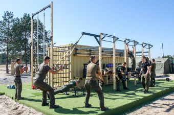 Мобильный спортивный комплекс Explode KFZ704.1 (20-футовый контейнер)