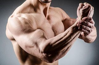 Качаем бицепс: три способа